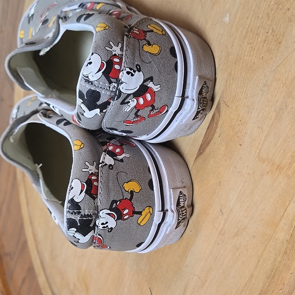 VANS DIsney Mickey Mouse slides - Picture 2 of 5